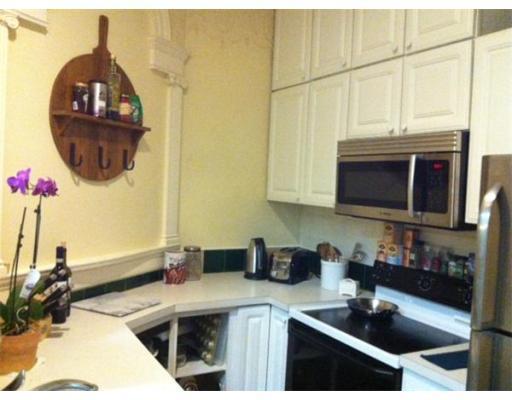 2 bed, 1 bath apartment for rent at 306 Commonwealth Ave Unit 2, Back Bay