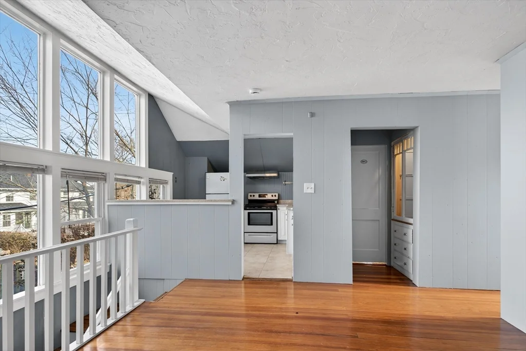 1 bed, 1 bath apartment for rent at 306 Edge Hill Rd Unit R, Milton — photo 6 of 20