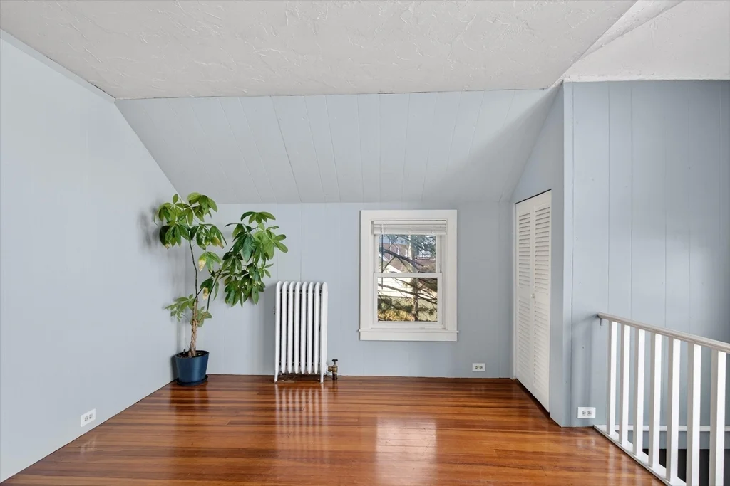 1 bed, 1 bath apartment for rent at 306 Edge Hill Rd Unit R, Milton — photo 11 of 20