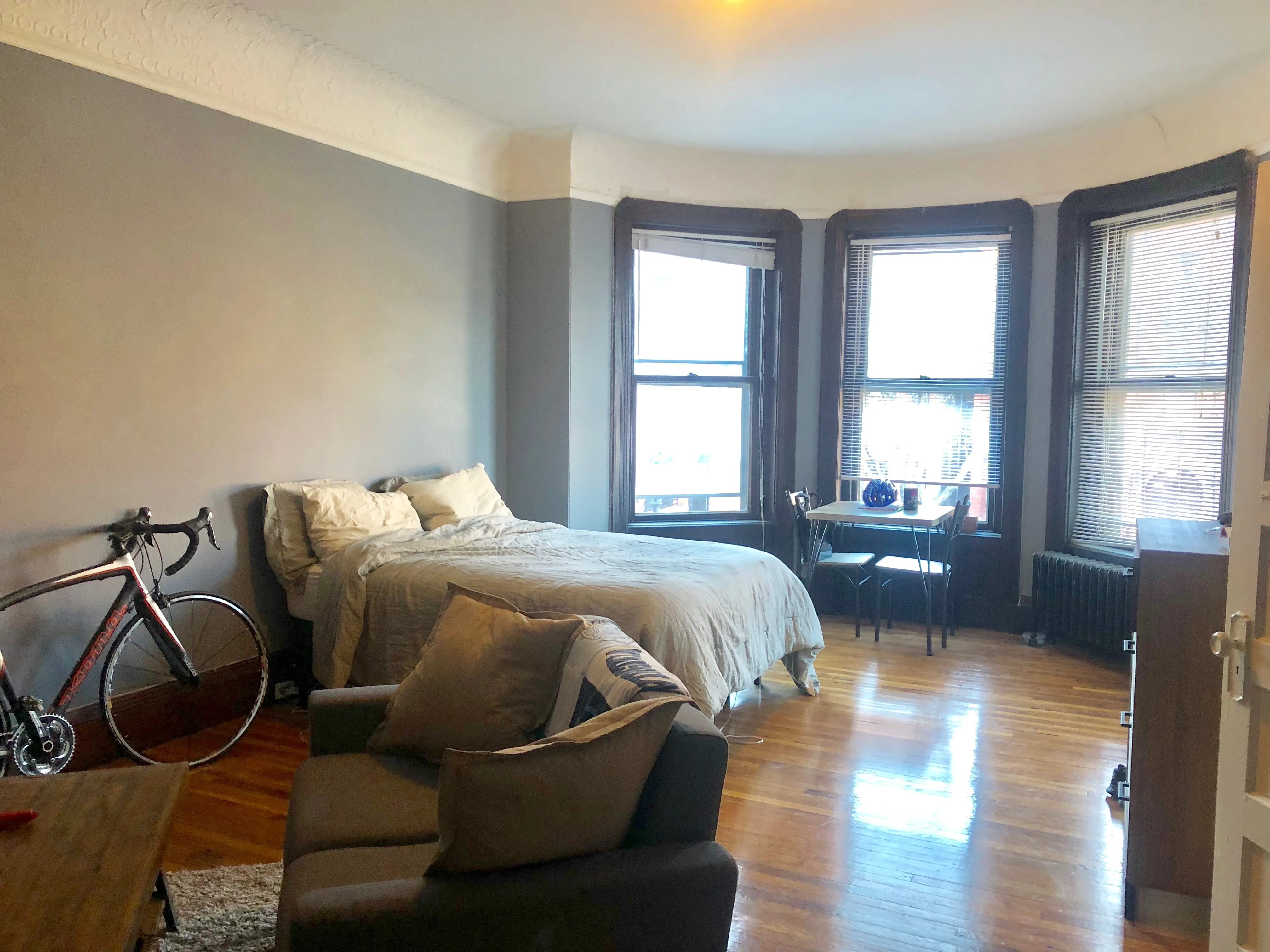 Studio bed, 1 bath apartment for rent at 306 Newbury St Unit 2A, Back Bay