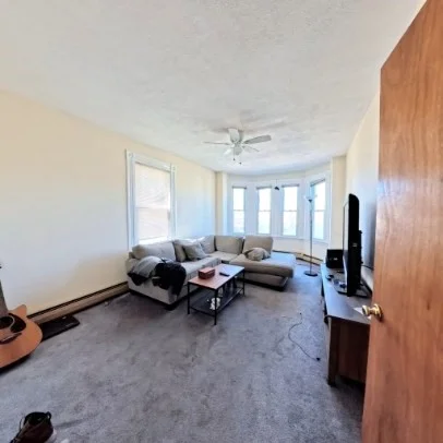 3 bed, 1 bath apartment for rent at 306 Prospect St Unit 3, Wellington-Harrington — photo 8 of 10