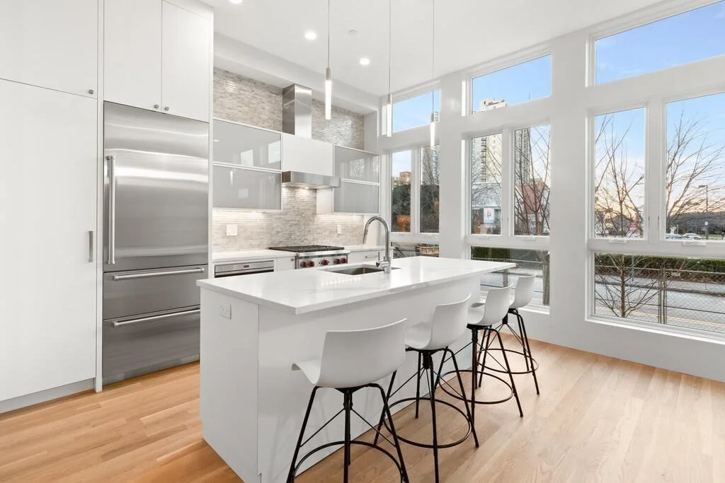 3 bed, 2 bath apartment for rent at 306 Putnam Ave Unit 306, Cambridgeport — photo 4 of 15