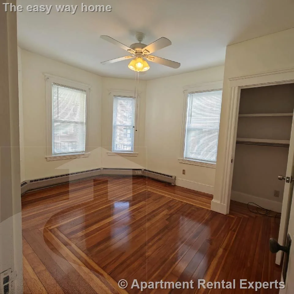 3 bed, 1 bath apartment for rent at 306 Spring St Extension, Fulton Heights — photo 7 of 7