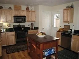 3 bed, 3 bath apartment for rent at 307 Shrewsbury St Unit 1, Holden — photo 5 of 14