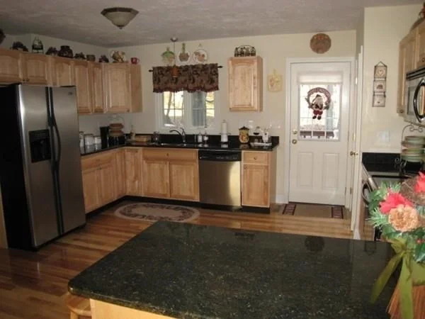 3 bed, 3 bath apartment for rent at 307 Shrewsbury St Unit 1, Holden — photo 8 of 14