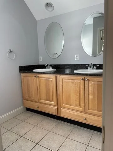 3 bed, 3 bath apartment for rent at 307 Shrewsbury St Unit 2, Holden — photo 10 of 16