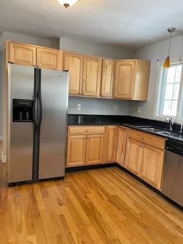 3 bed, 3 bath apartment for rent at 307 Shrewsbury St Unit 2, Holden — photo 3 of 16