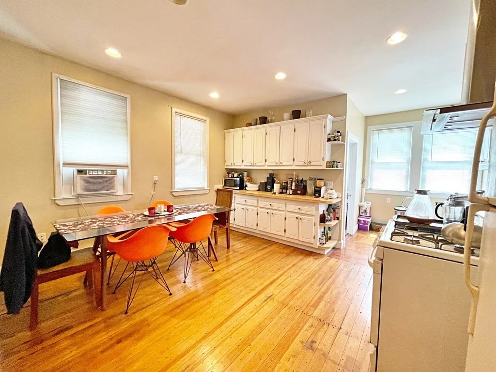 2 bed, 1 bath apartment for rent at 307 Sumner St Unit 2, East Boston — photo 3 of 10