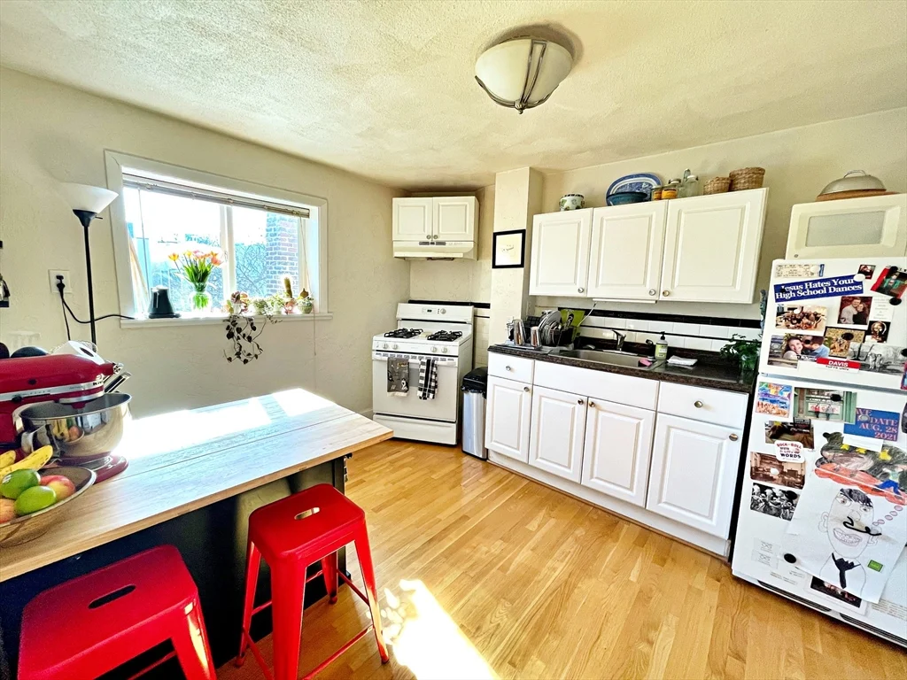1 bed, 1 bath apartment for rent at 307 Sumner St Unit 3, East Boston