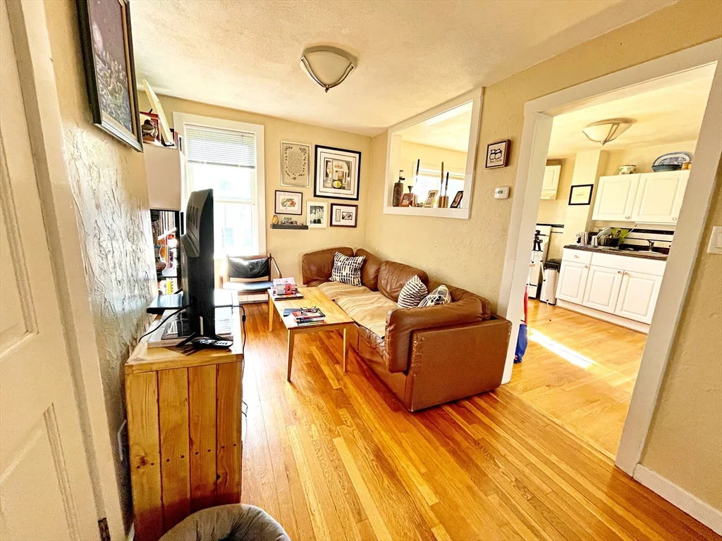 1 bed, 1 bath apartment for rent at 307 Sumner St Unit 3, East Boston — photo 5 of 11