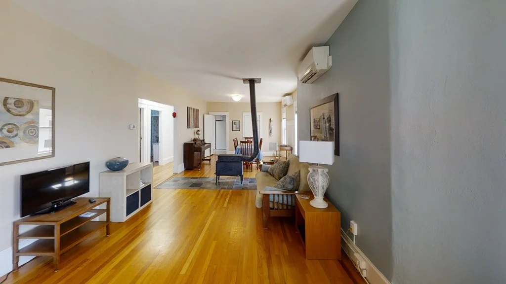 3 bed, 1 bath apartment for rent at 307 Tappan St Unit 3, Beaconsfield — photo 1 of 13