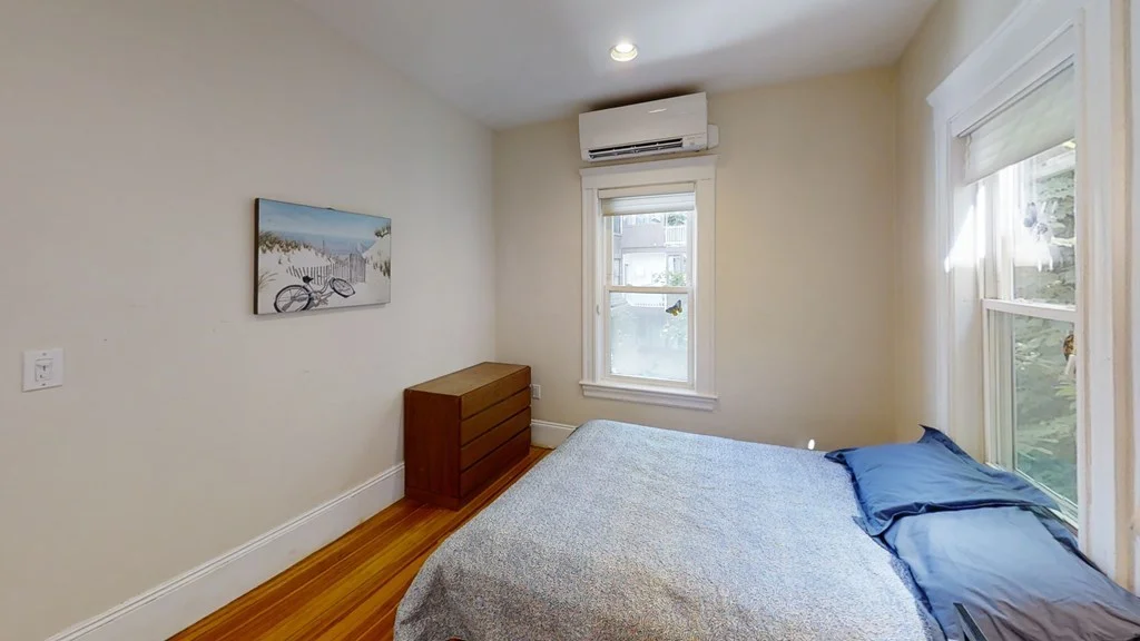 3 bed, 1 bath apartment for rent at 307 Tappan St Unit 3, Beaconsfield — photo 9 of 13