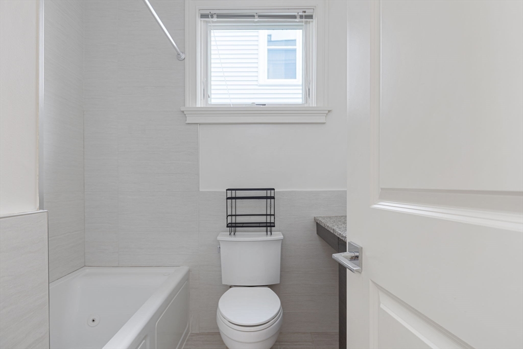 2 bed, 2 bath apartment for rent at 308 Beacon St Unit 2, Ward Two — photo 8 of 11