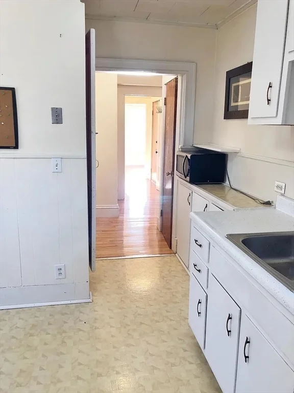 2 bed, 1 bath apartment for rent at 308 Belmont St Unit 2, Quincy — photo 6 of 18