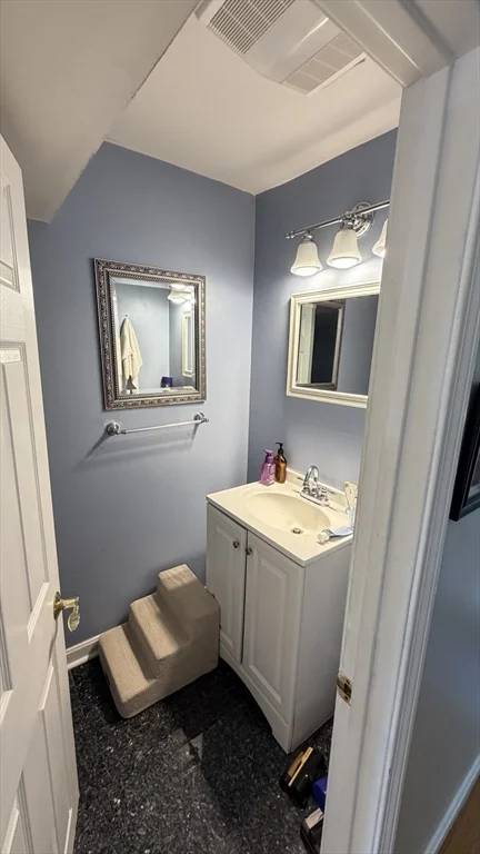 2 bed, 2 bath apartment for rent at 308 Erin Rd Unit 308, Stoughton — photo 13 of 14