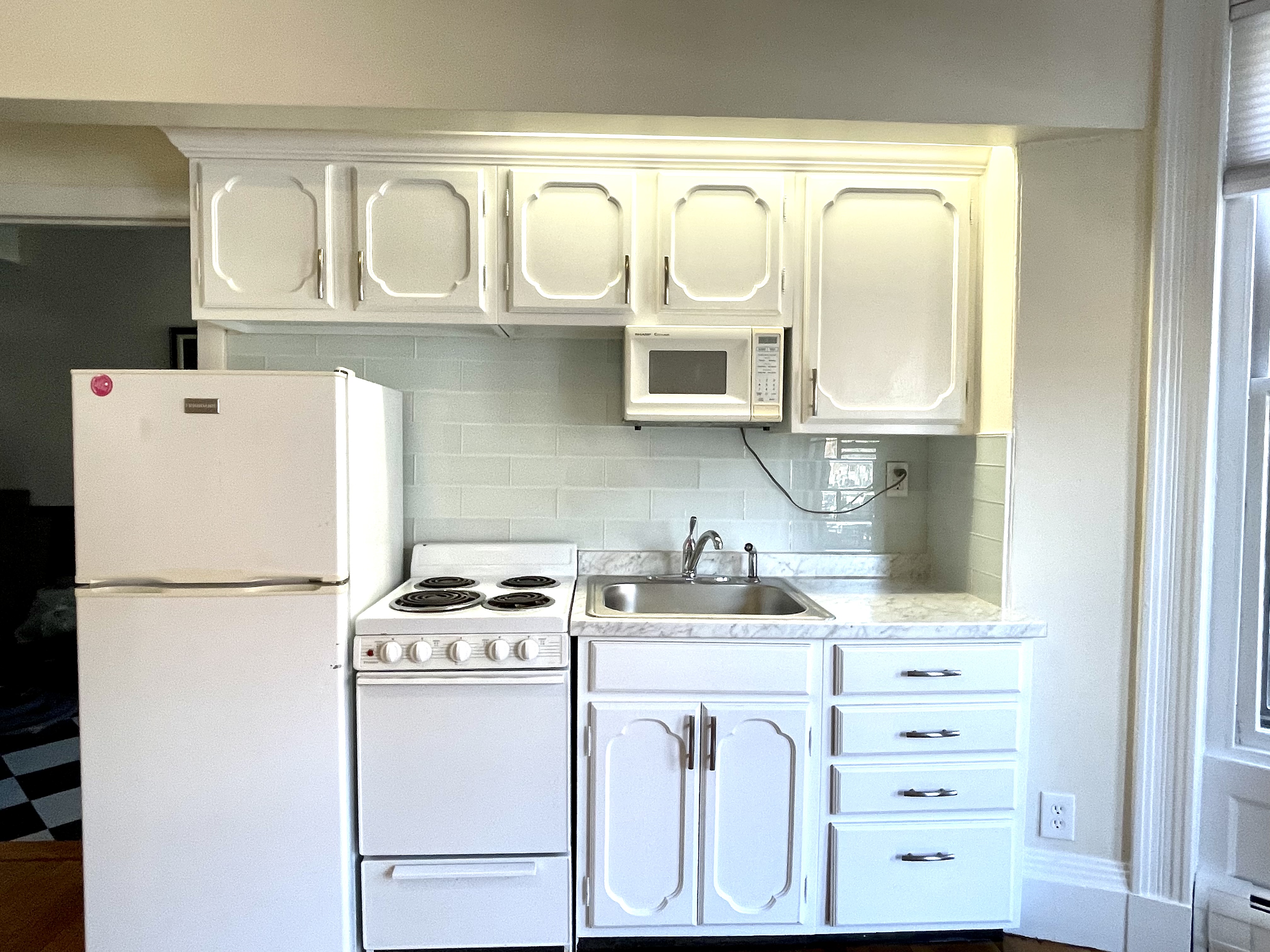 Studio bed, 1 bath apartment for rent at 308 Newbury St Unit 4A, Back Bay — photo 3 of 8