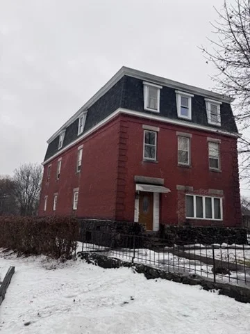 3 bed, 1 bath apartment for rent at 308 Plantation St Unit 3, Worcester — photo 15 of 17