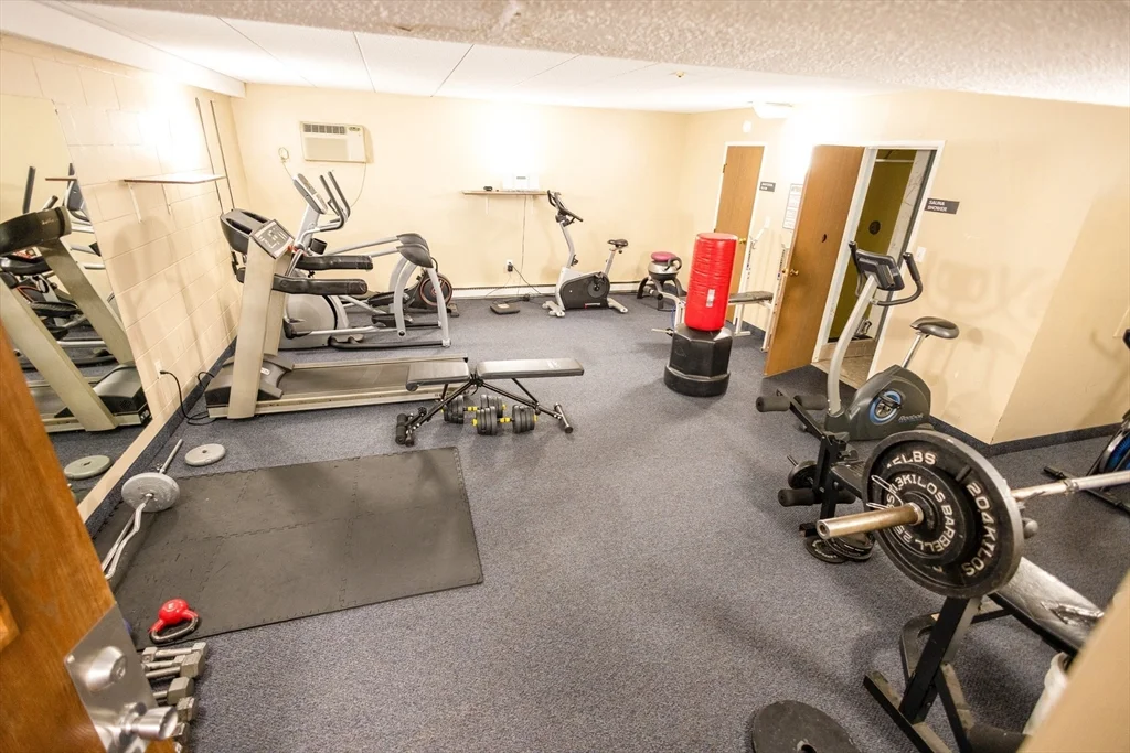 2 bed, 1 bath apartment for rent at 308 Quarry St Unit 205, Quincy — photo 8 of 19