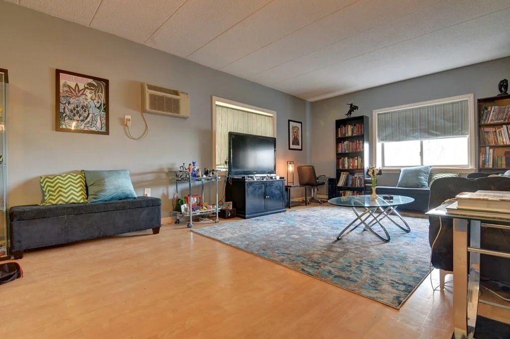 1 bed, 1 bath apartment for rent at 308 Quarry St Unit 5, Quincy — photo 3 of 30