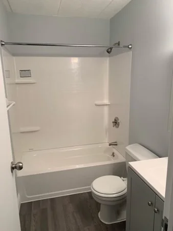 2 bed, 1 bath apartment for rent at 308 Quarry St Unit 605, Quincy — photo 6 of 23