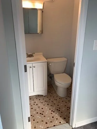2 bed, 1 bath apartment for rent at 308 Quarry St Unit 605, Quincy — photo 11 of 23