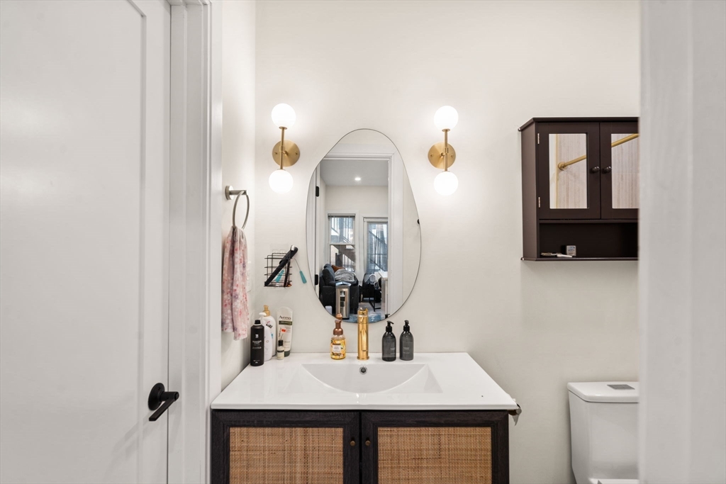 2 bed, 1 bath apartment for rent at 308 Saratoga St Unit 1, Boston — photo 4 of 12