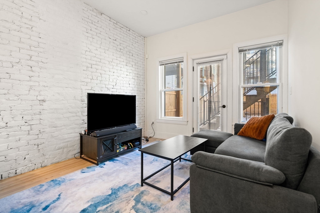 2 bed, 1 bath apartment for rent at 308 Saratoga St Unit 1, Boston — photo 3 of 12