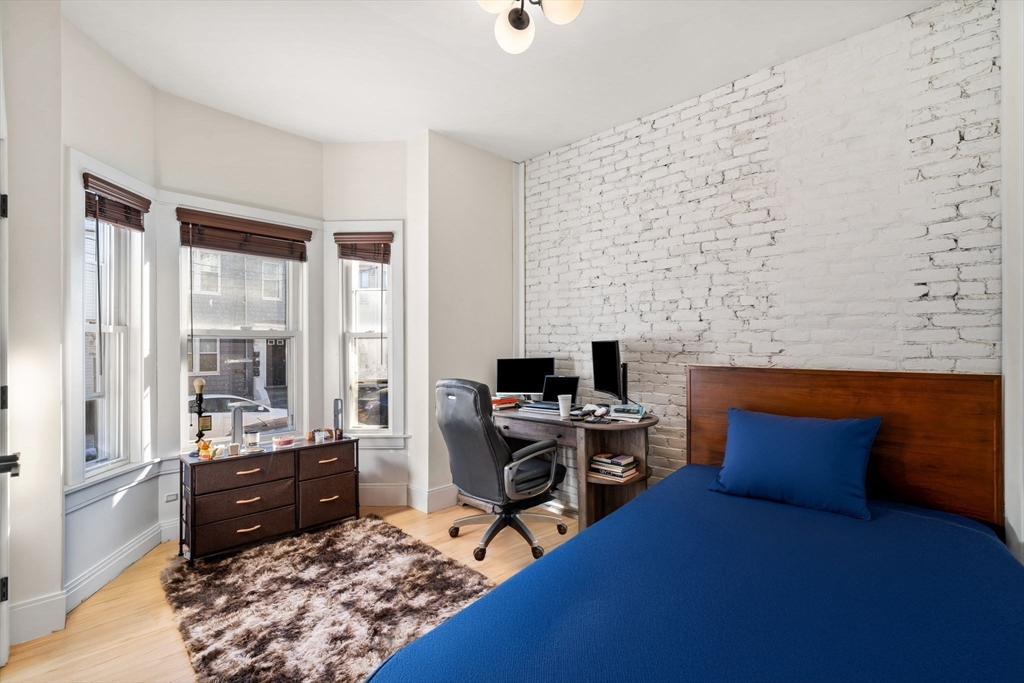 2 bed, 1 bath apartment for rent at 308 Saratoga St Unit 1, Boston — photo 6 of 12