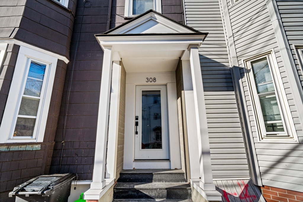 2 bed, 1 bath apartment for rent at 308 Saratoga St Unit 1, Boston — photo 12 of 12