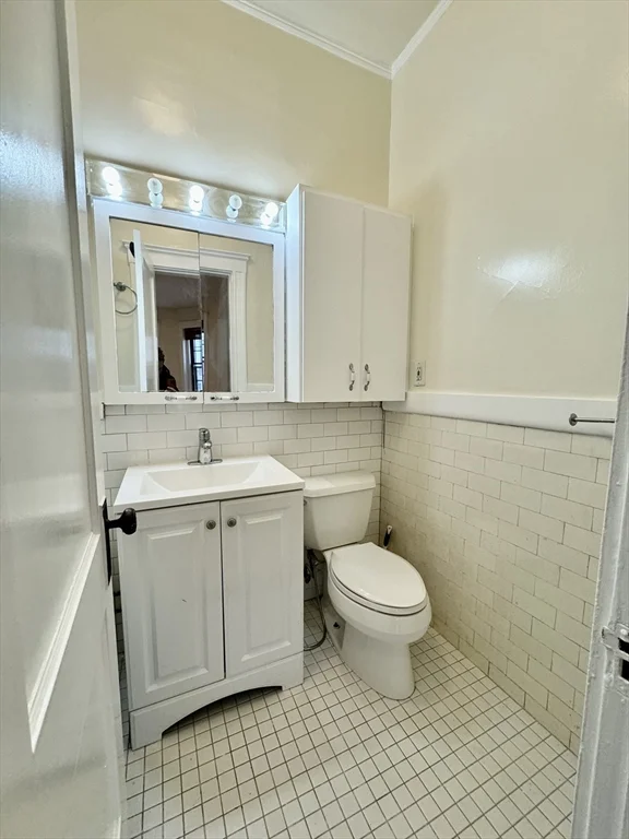 1 bed, 1 bath apartment for rent at 309 Allston St Unit 2, Brighton — photo 8 of 11