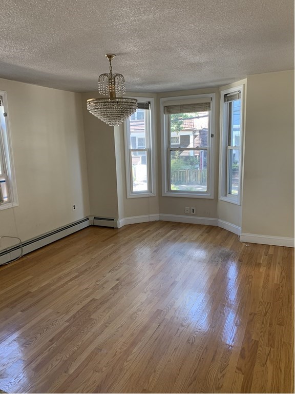 3 bed, 1 bath apartment for rent at 309 Columbia Unit 309, Wellington-Harrington — photo 13 of 27
