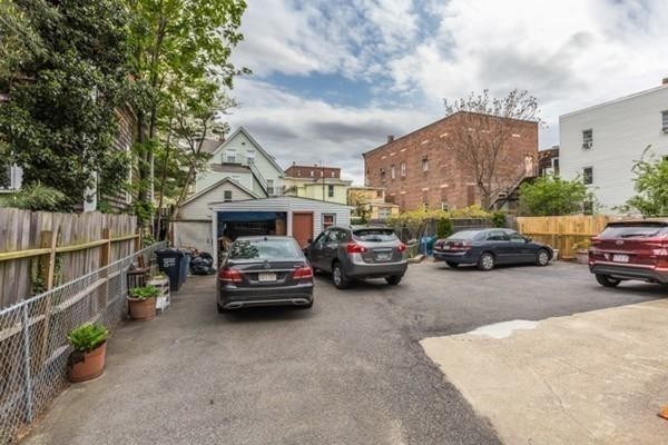 3 bed, 1 bath apartment for rent at 309 Columbia Unit 309, Wellington-Harrington — photo 5 of 27