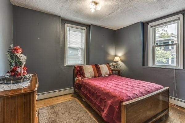3 bed, 1 bath apartment for rent at 309 Columbia Unit 309, Wellington-Harrington — photo 15 of 27