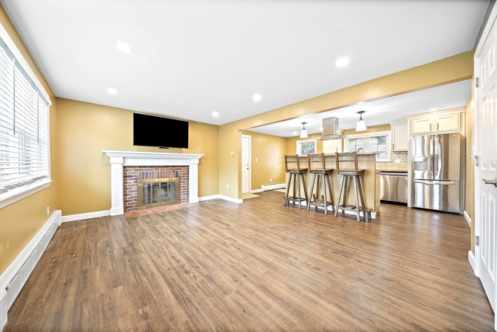 2 bed, 1 bath apartment for rent at 309 Farrington St Unit 1, Wollaston — photo 12 of 18