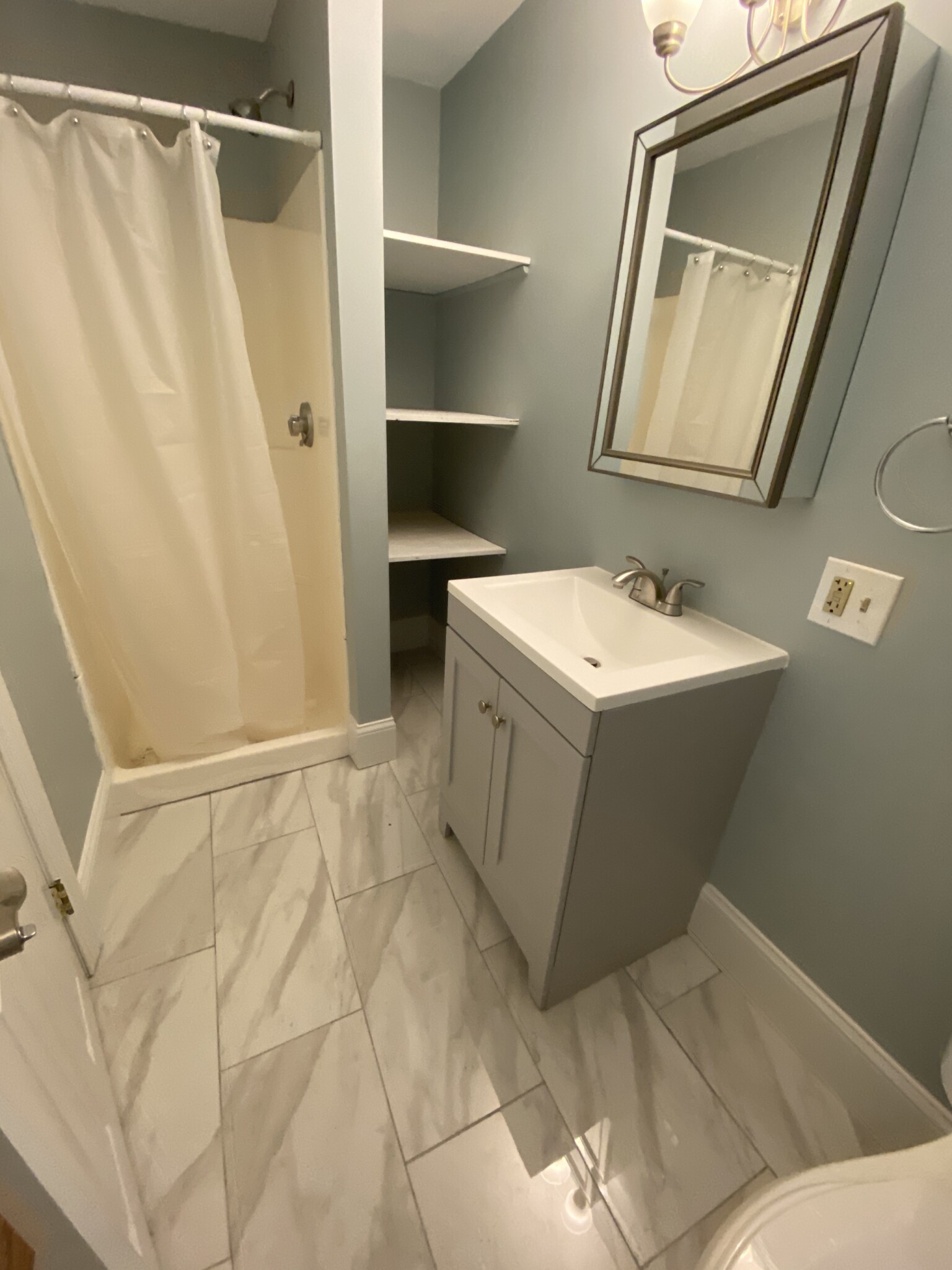2 bed, 1 bath apartment for rent at 309 Highland Ave Unit A, Powder House Square — photo 23 of 34