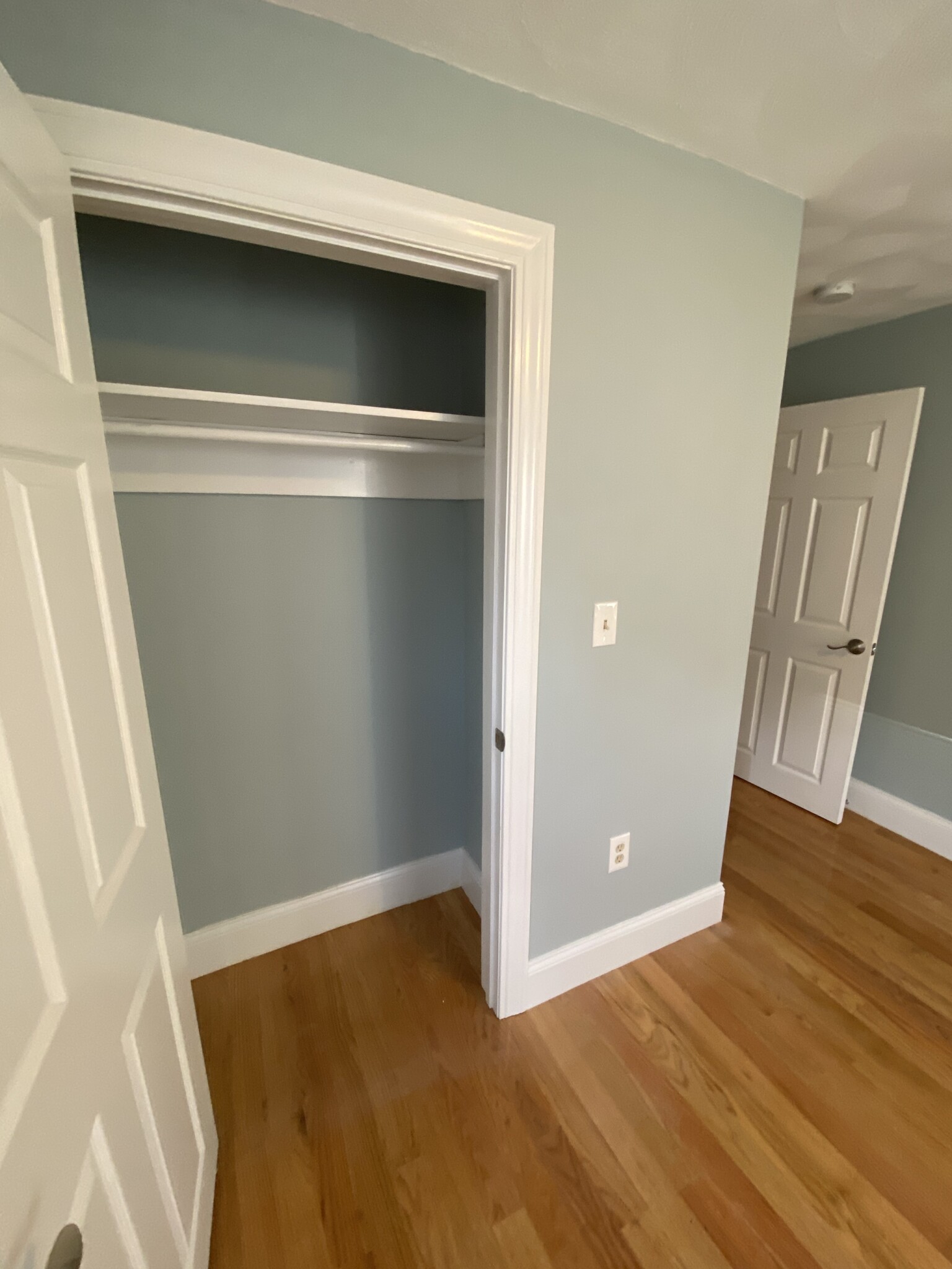 2 bed, 1 bath apartment for rent at 309 Highland Ave Unit A, Powder House Square — photo 6 of 34