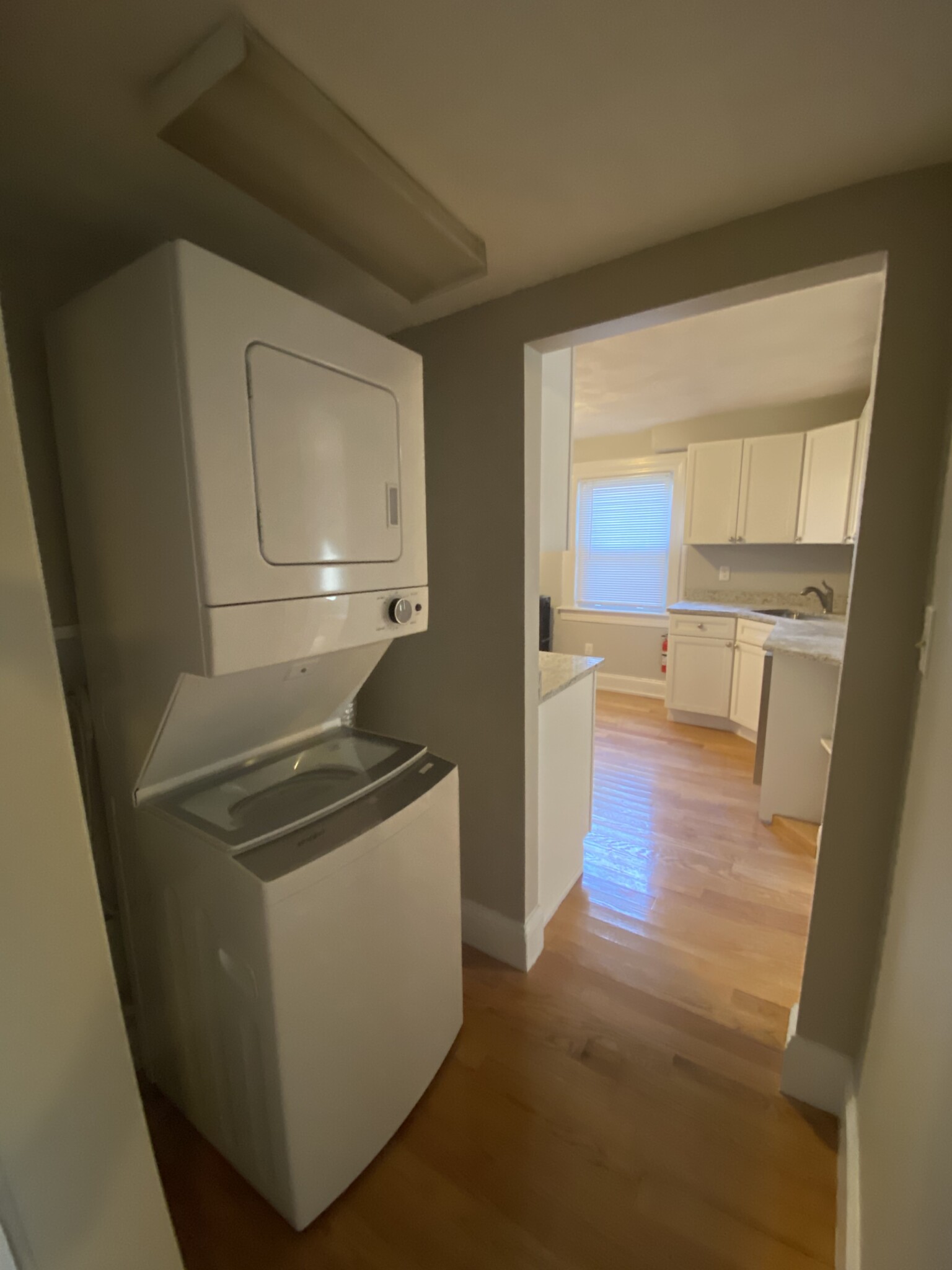 2 bed, 1 bath apartment for rent at 309 Highland Ave Unit A, Powder House Square — photo 15 of 34