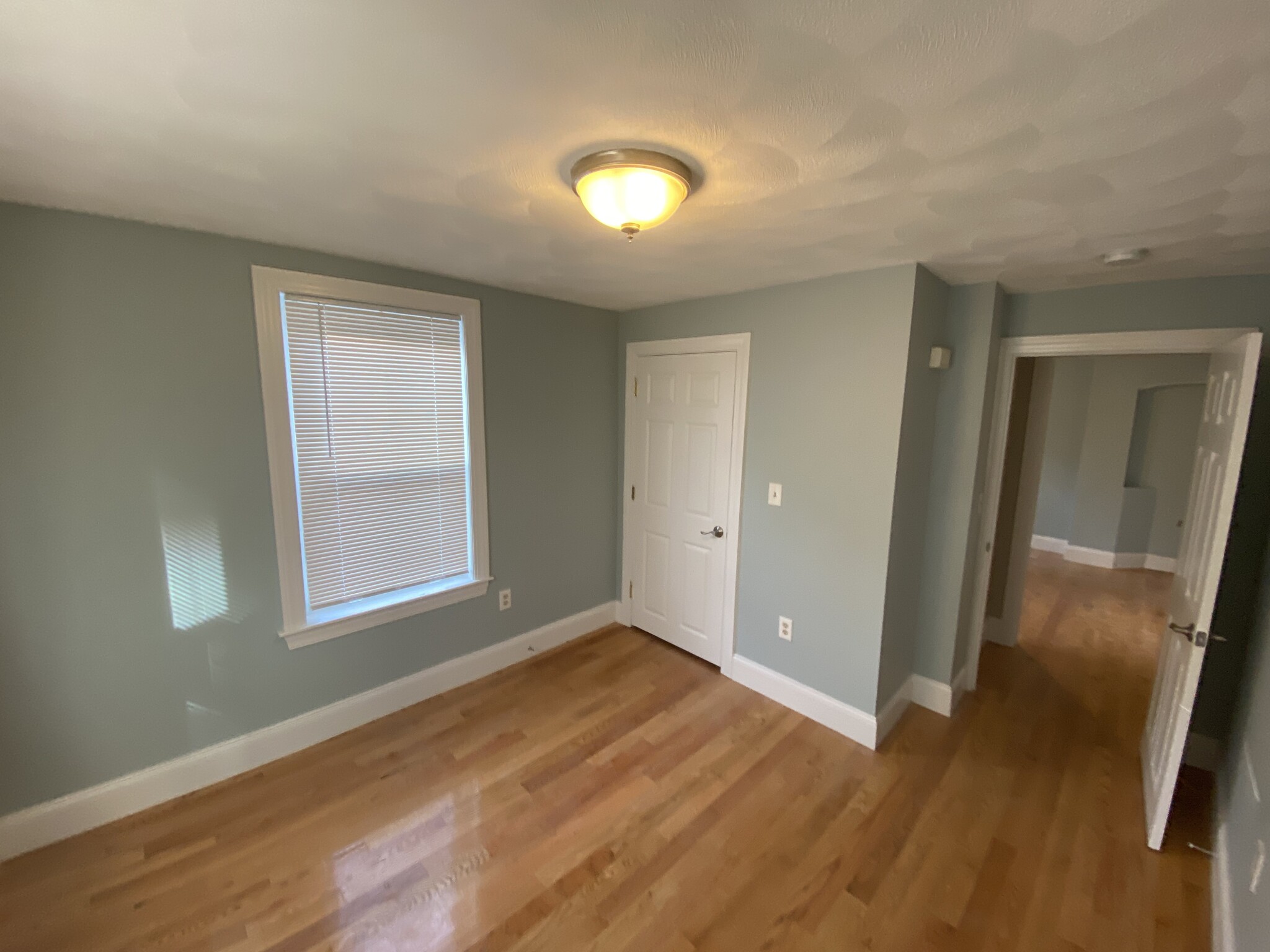 2 bed, 1 bath apartment for rent at 309 Highland Ave Unit A, Powder House Square — photo 3 of 34