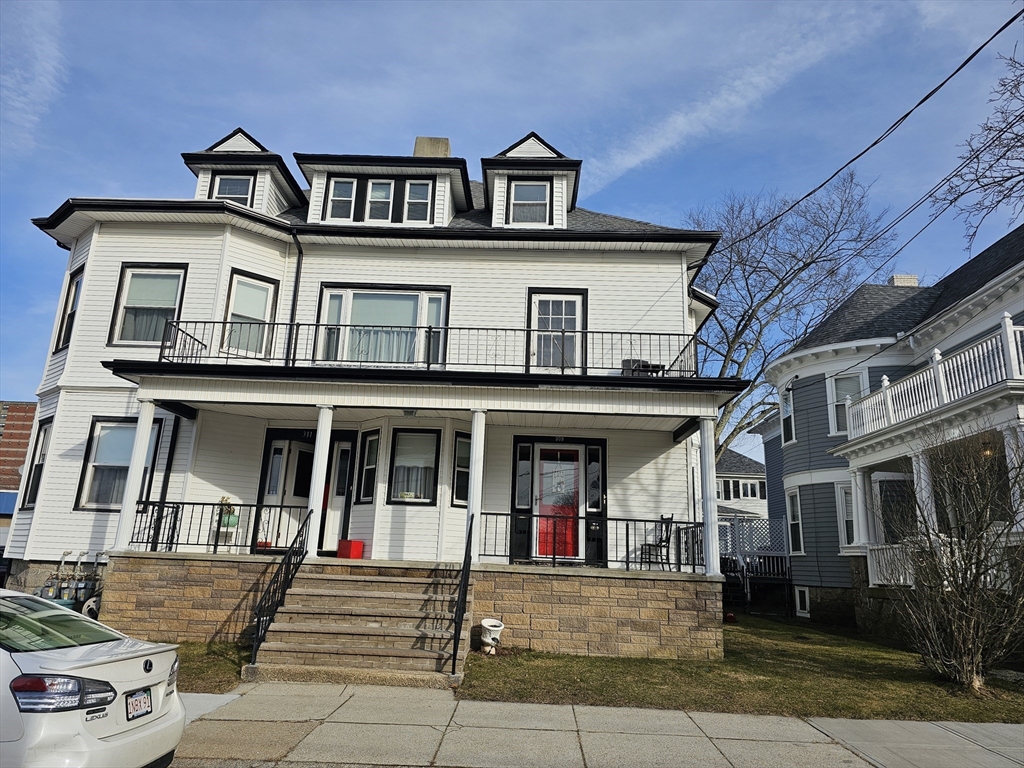2 bed, 1 bath apartment for rent at 309 Madison St Unit 2, Fall River