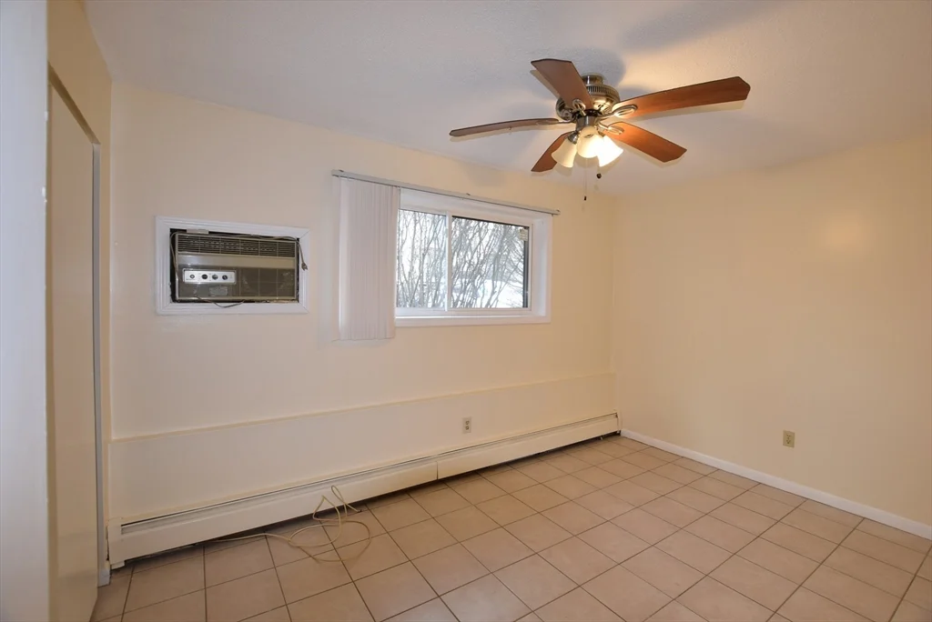 2 bed, 1 bath apartment for rent at 309 Pawtucket Blvd Unit 10, Lowell — photo 9 of 12