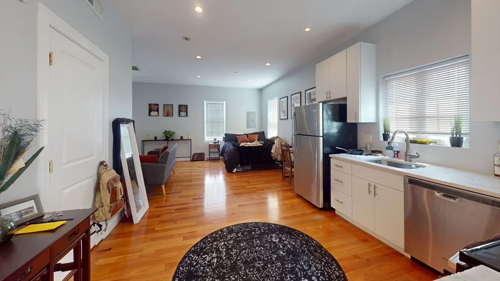 Studio bed, 1 bath apartment for rent at 309R Sumner Unit 2L, East Boston — photo 5 of 7