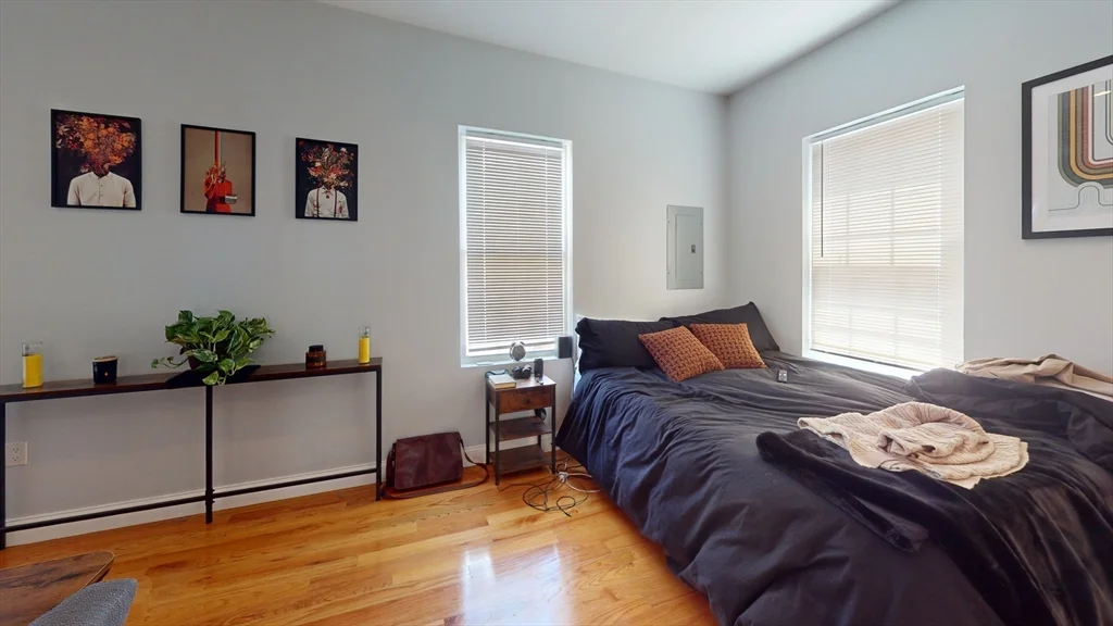 Studio bed, 1 bath apartment for rent at 309R Sumner Unit 2L, East Boston — photo 4 of 7