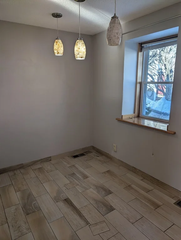 2 bed, 2 bath apartment for rent at 30C Margin Unit C, Lynn — photo 5 of 23