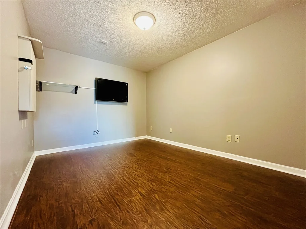 2 bed, 2 bath apartment for rent at 30C Margin Unit C, Lynn — photo 16 of 23