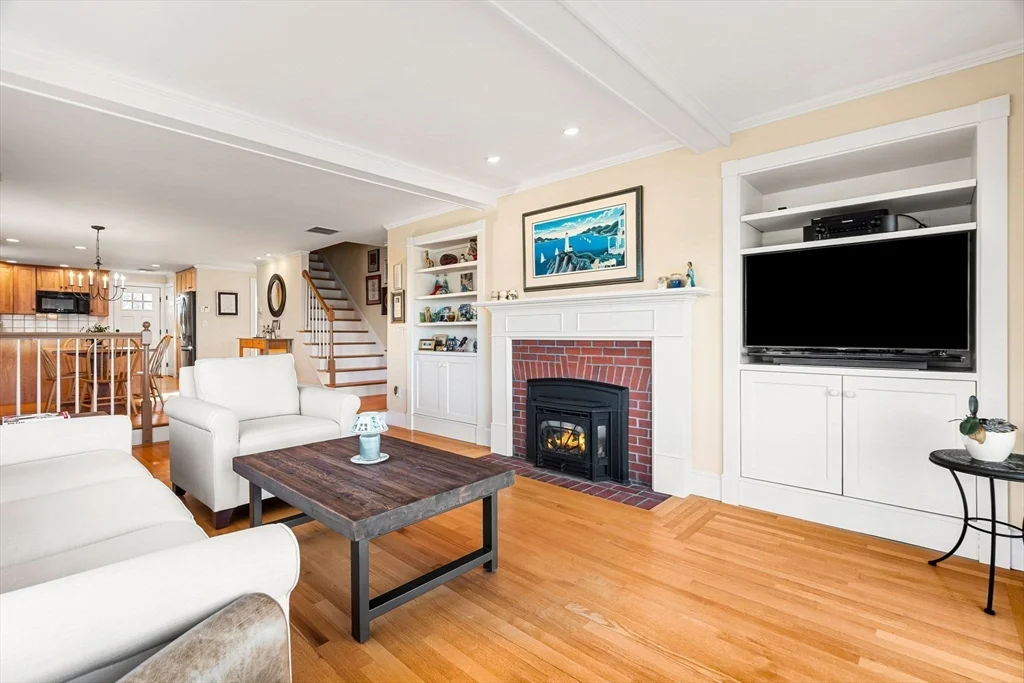 6 bed, 4+ bath apartment for rent at 30R Harbor St, Danversport — photo 11 of 41