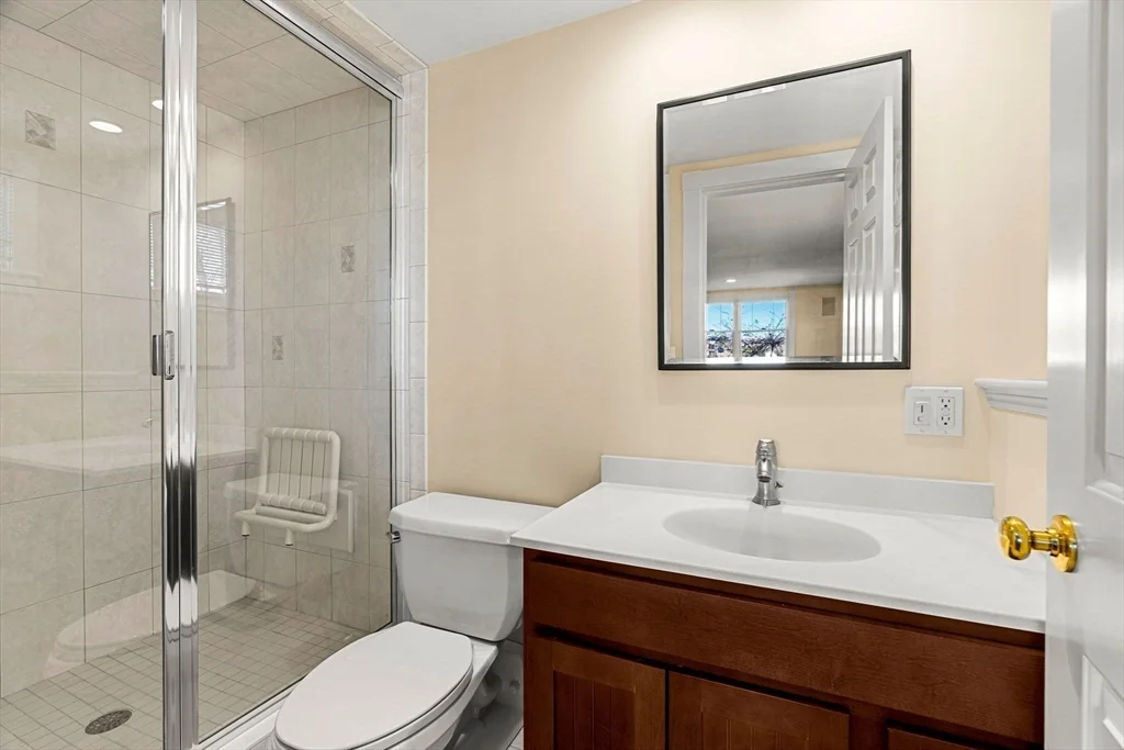 6 bed, 4+ bath apartment for rent at 30R Harbor St, Danversport — photo 33 of 41
