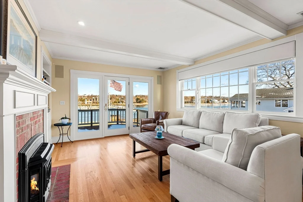 6 bed, 4+ bath apartment for rent at 30R Harbor St, Danversport — photo 8 of 41
