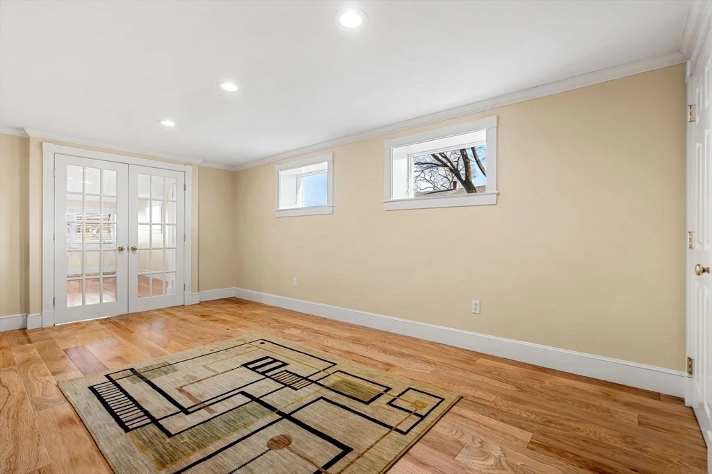 6 bed, 4+ bath apartment for rent at 30R Harbor St, Danversport — photo 35 of 41