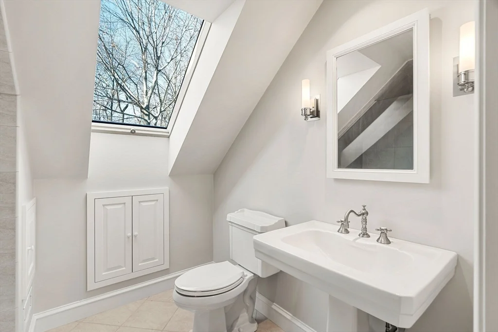 6 bed, 4+ bath apartment for rent at 30R Harbor St, Danversport — photo 27 of 41