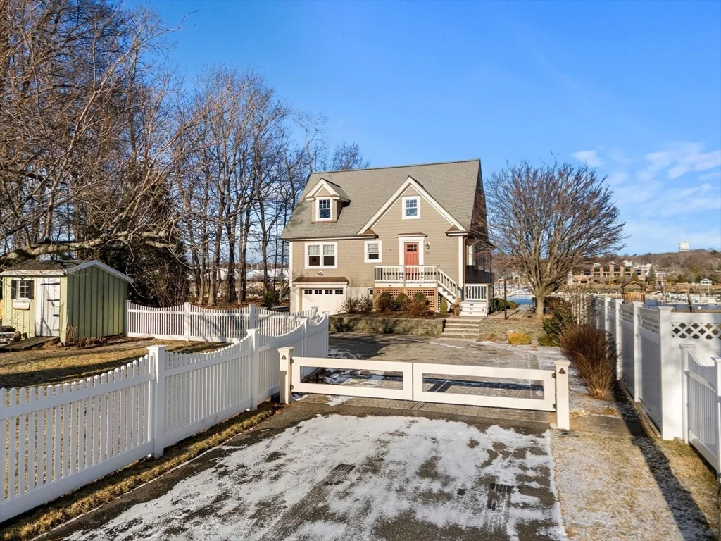 6 bed, 4+ bath apartment for rent at 30R Harbor St, Danversport — photo 40 of 41